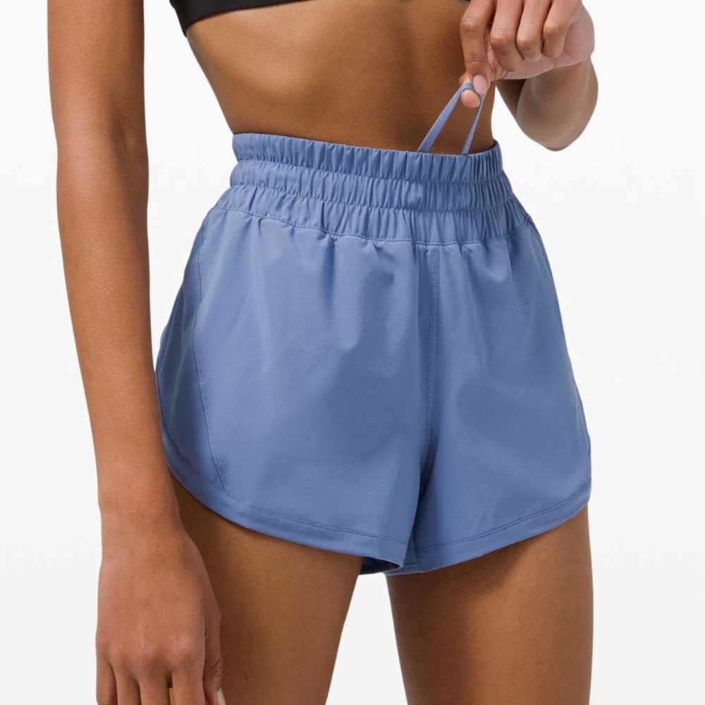 🎄Lululemon track that short 3”🎄Waterdrop color🎄Sz 4🎄